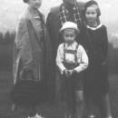 Wiktor Kaliciński with family