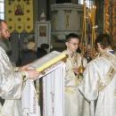 4 Sanok, trikirion and dikirion, being held by subdeacons during the blessing of holy water