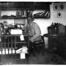 Leo Tolstoi v kabinetie.05.1908.ws