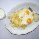 03441 Fried Eggs with Potatoes